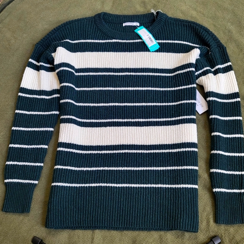 Mika long sleeve sweater